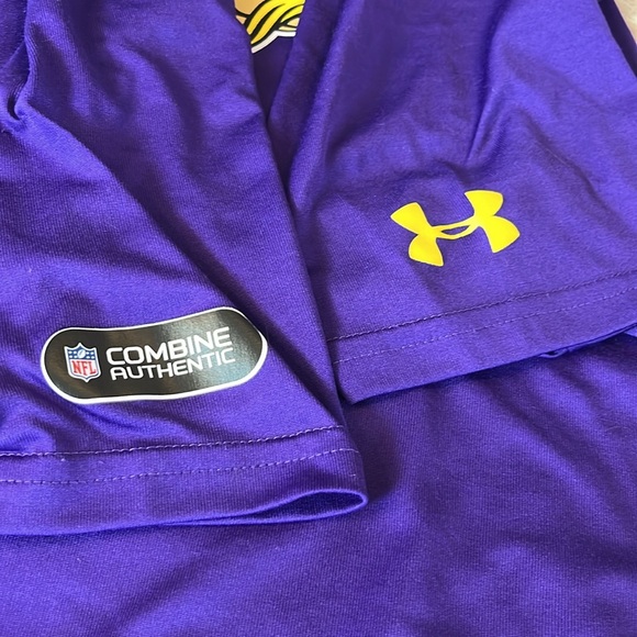 Under Armour Minnesota Vikings tee size small - Picture 3 of 5